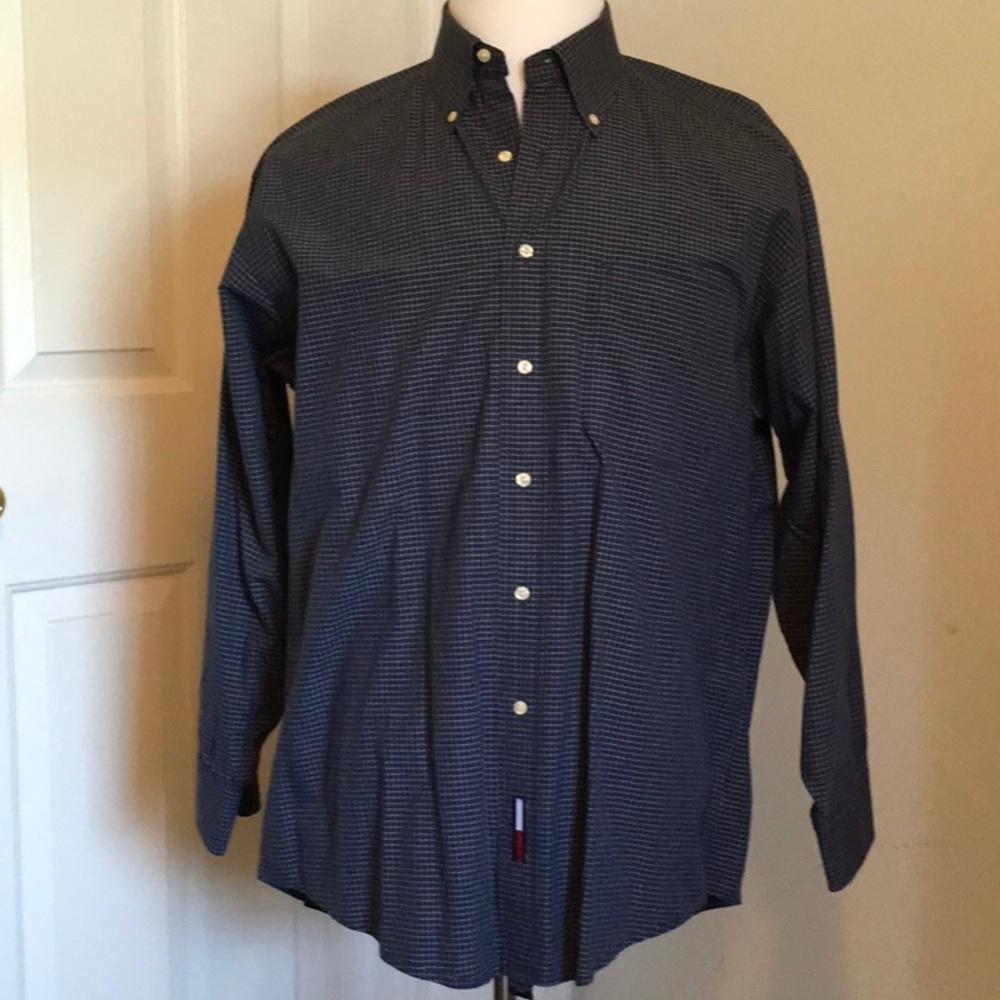 Tommy Hilfiger Dress Shirt, size 16 32-33